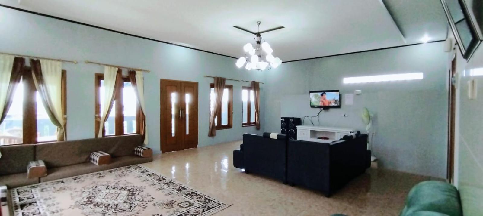 Villa Mutiara Citra Puncak Bu Eva Sampal Exterior photo