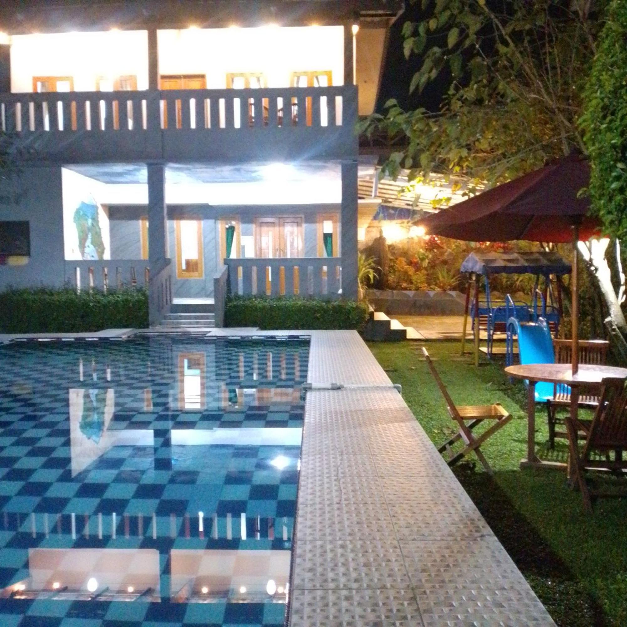 Villa Mutiara Citra Puncak Bu Eva Sampal Exterior photo