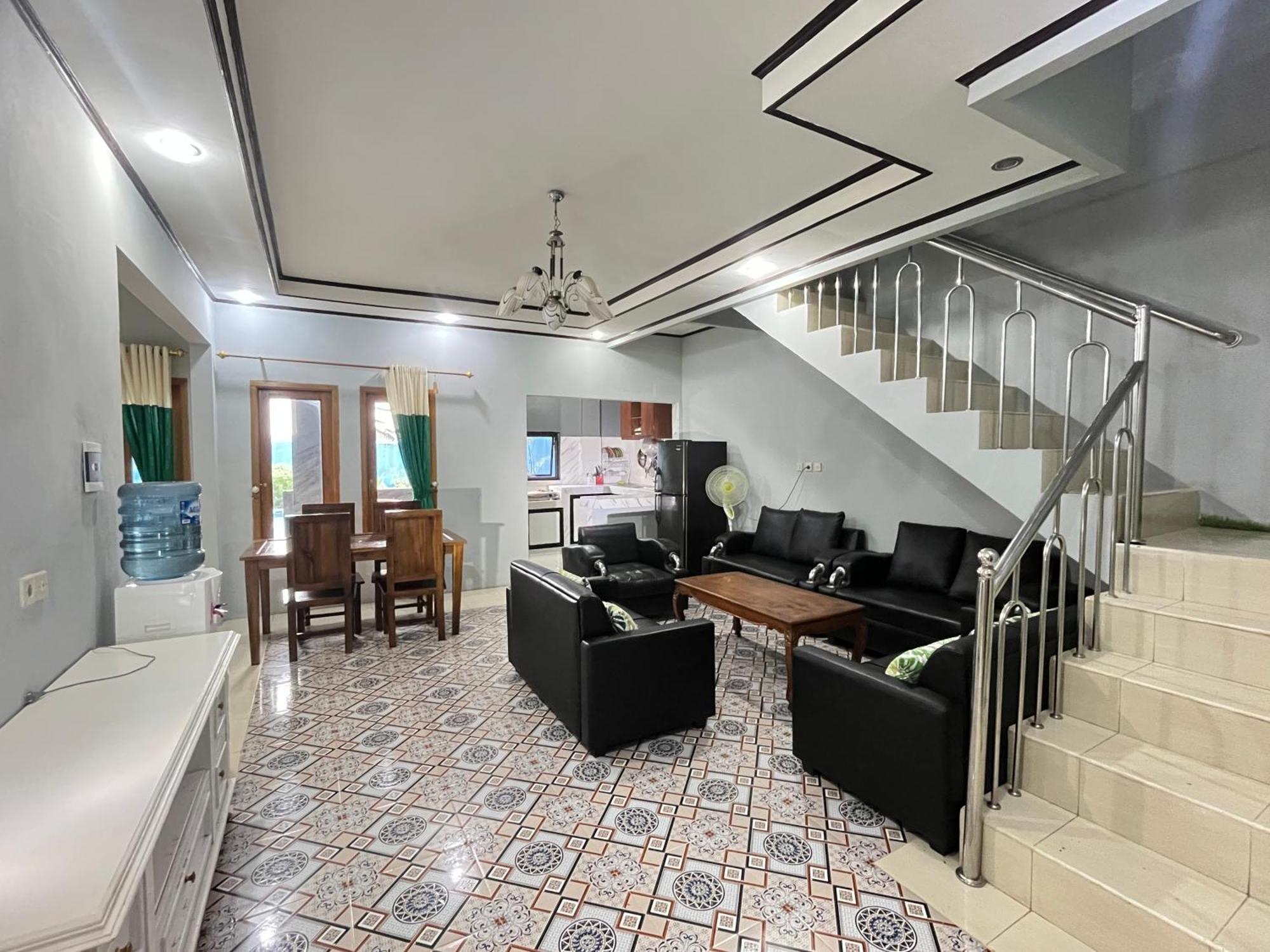 Villa Mutiara Citra Puncak Bu Eva Sampal Exterior photo